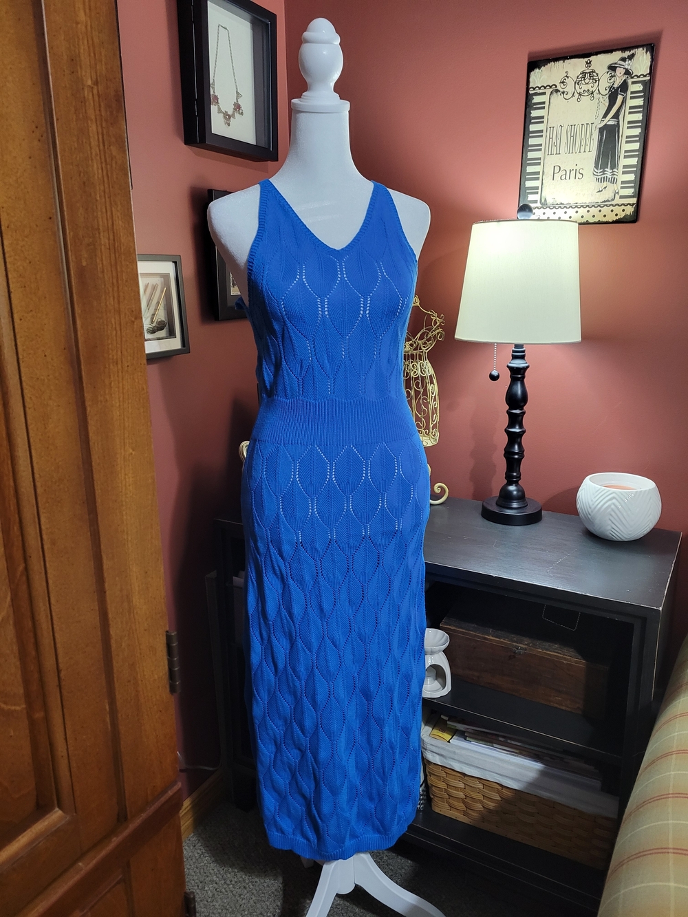 Fitted V-Neck Knit Midi Dress in Blue